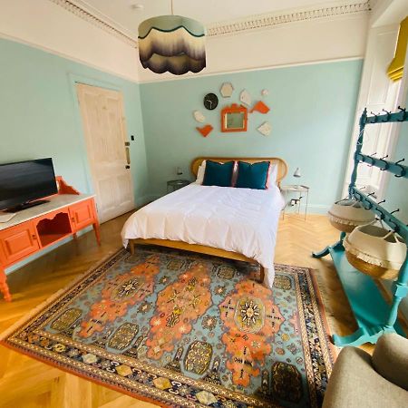 カランダー ベン アーン ハウス Bed & Breakfast エクステリア 写真