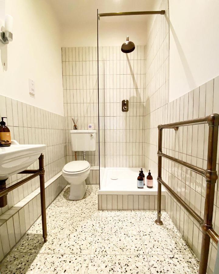 カランダー ベン アーン ハウス Bed & Breakfast エクステリア 写真
